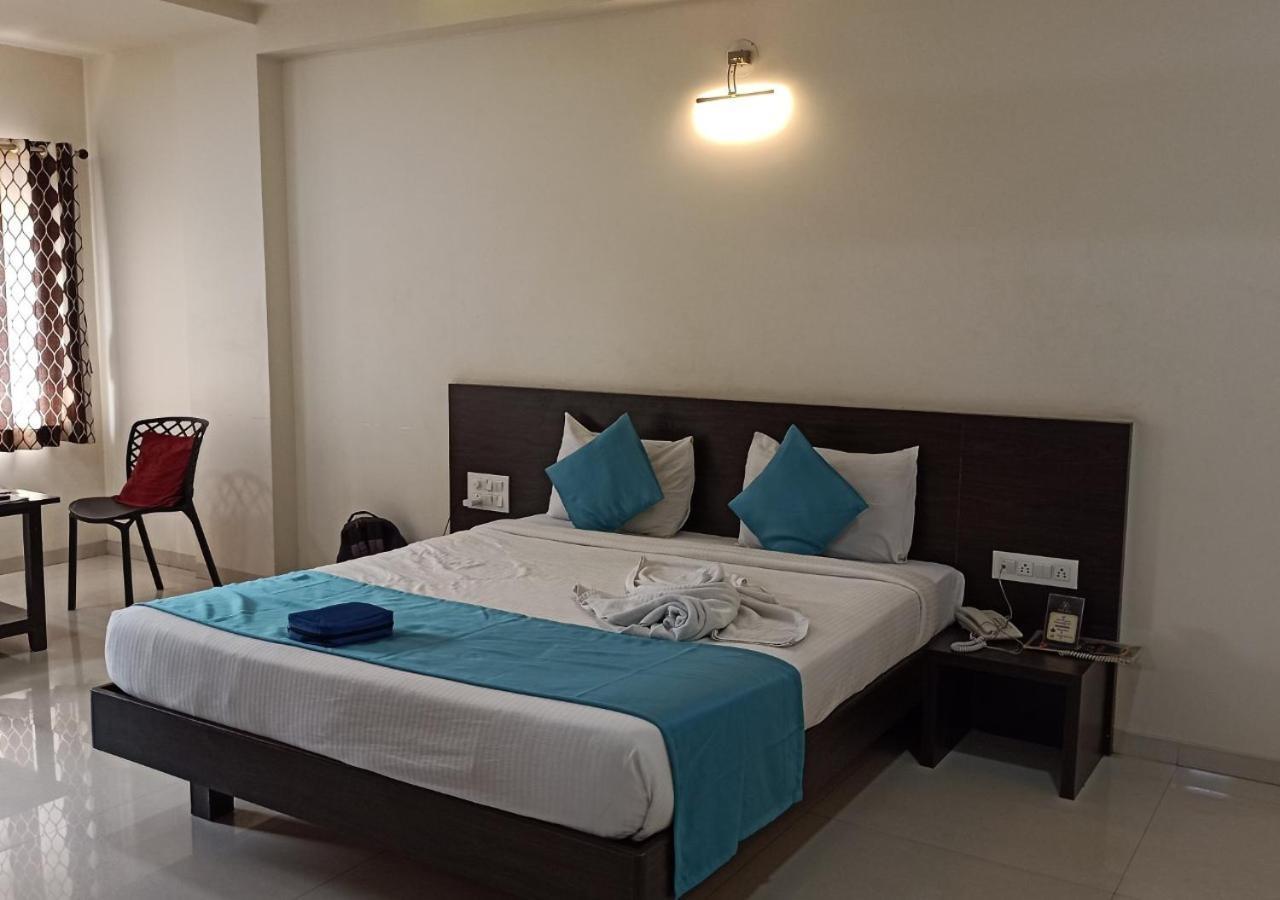 The Hotel Relax Kankavli Kankavali Buitenkant foto