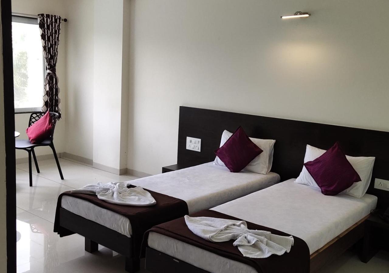The Hotel Relax Kankavli Kankavali Buitenkant foto